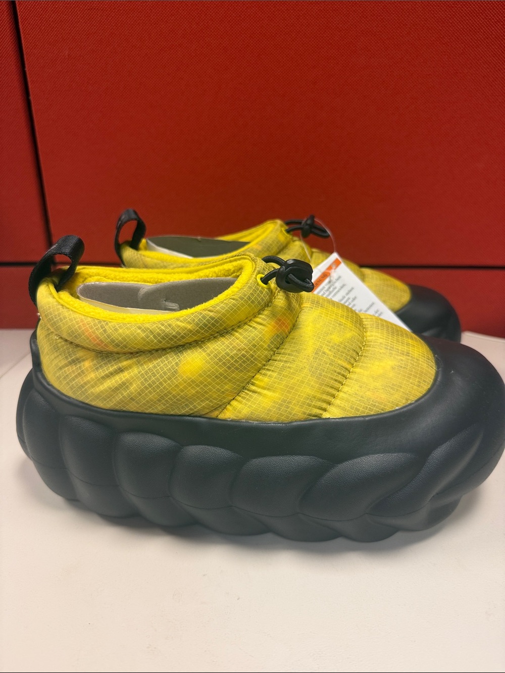 Crocs Overpuff Shorty Shoes w7 n5